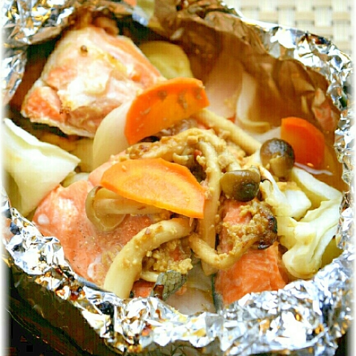 ホイルで簡単 鮭のちゃんちゃん焼き レシピ 作り方 By Nori Noko 楽天レシピ ホイルで簡単 鮭のちゃんちゃん焼き レシピ 作り方 By Nori Noko 楽天レシピ